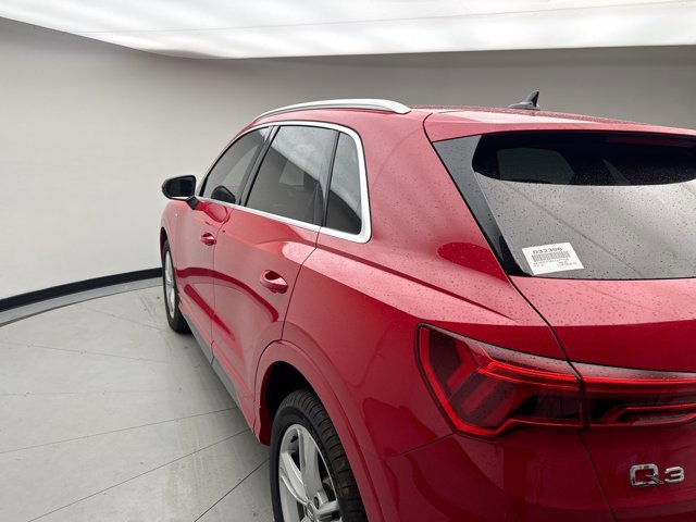 Used 2020 Audi Q3 2.0T Premium Plus w/ Premium Plus Package image 3