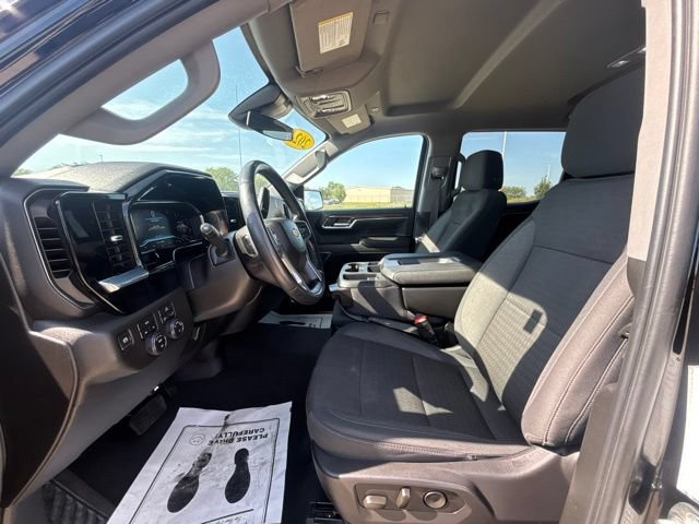 Used 2024 Chevrolet Silverado 1500 LT w/ Protection Package AWD/4WD image 2