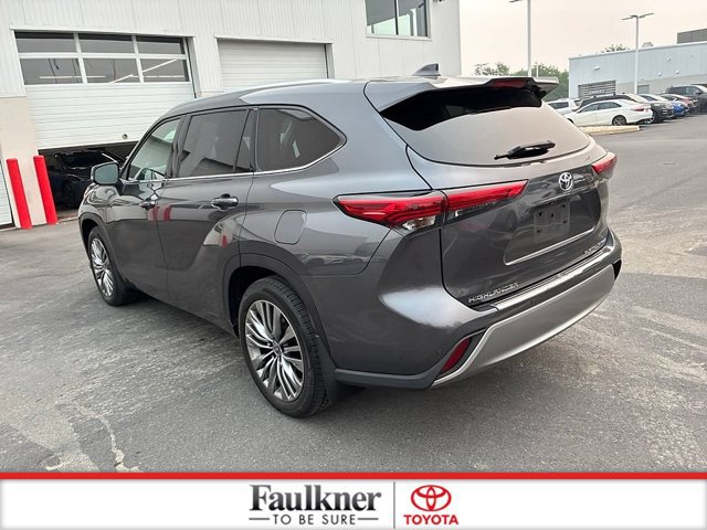Used 2021 Toyota Highlander Platinum AWD/4WD image 12