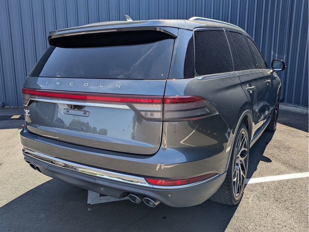 Used 2020 Lincoln Aviator Reserve w/ Equipment Group 202A image 6