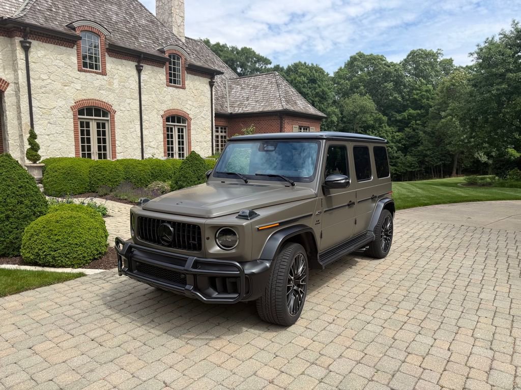 Used 2025 Mercedes-Benz G 63 AMG 4MATIC image 4