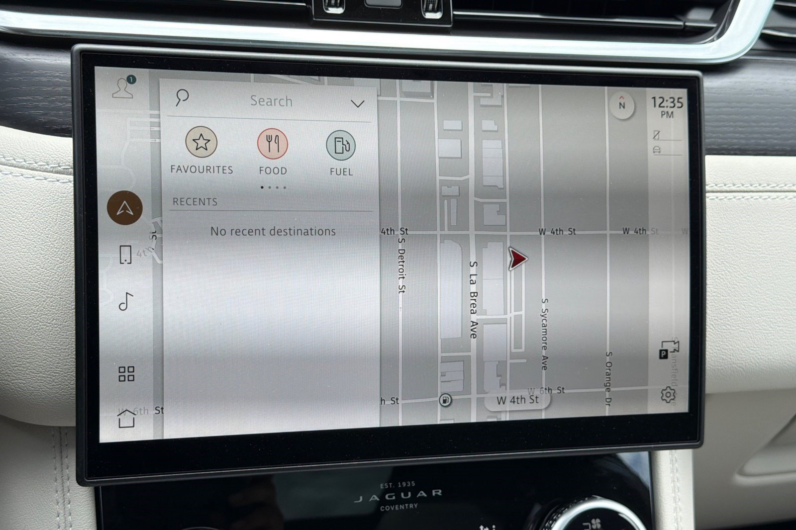 New 2025 Jaguar F-PACE R-Dynamic S AWD/4WD image 19