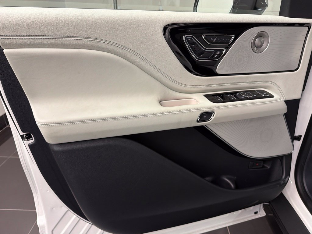 New 2027 Lincoln Aviator Black Label w/ Dynamic Handling Package AWD/4WD image 28