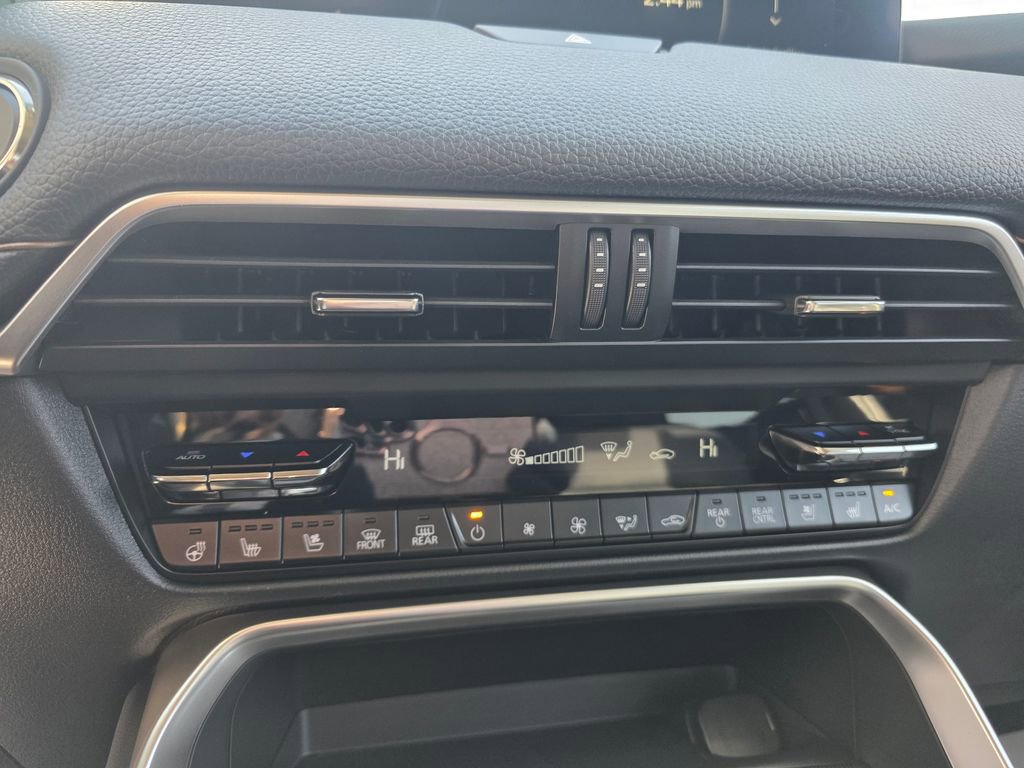 New 2026 MAZDA CX-90 Plug-In Hybrid w/Premium Sport AWD/4WD image 21
