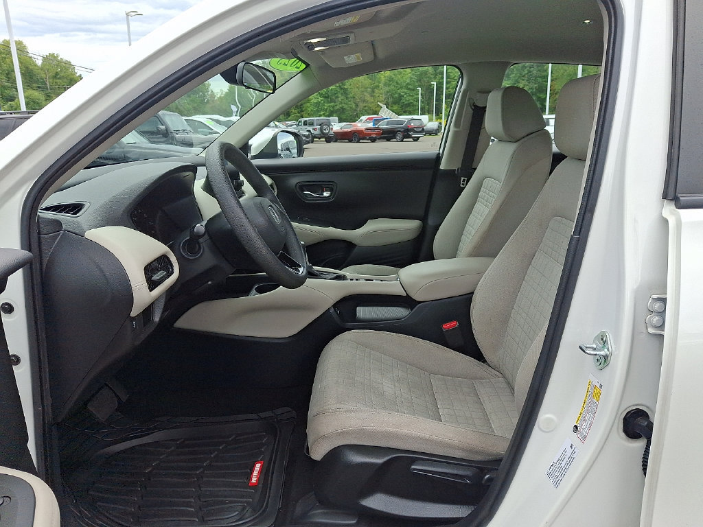 Used 2023 Honda HR-V LX image 14