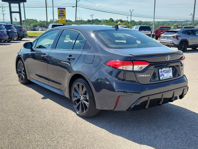 Used 2026 Toyota Corolla SE FWD image 3