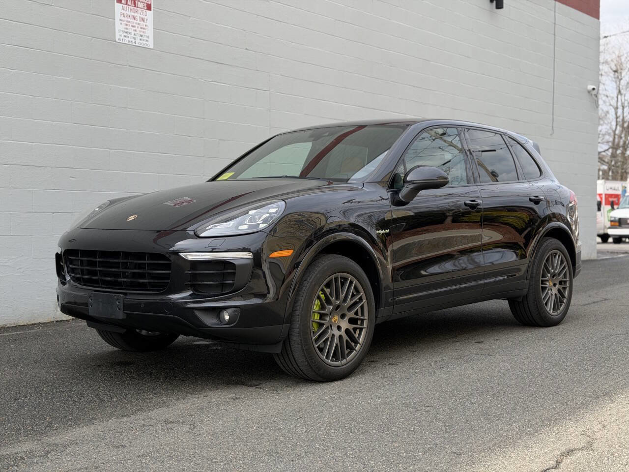 Used 2018 Porsche Cayenne S Platinum image 2
