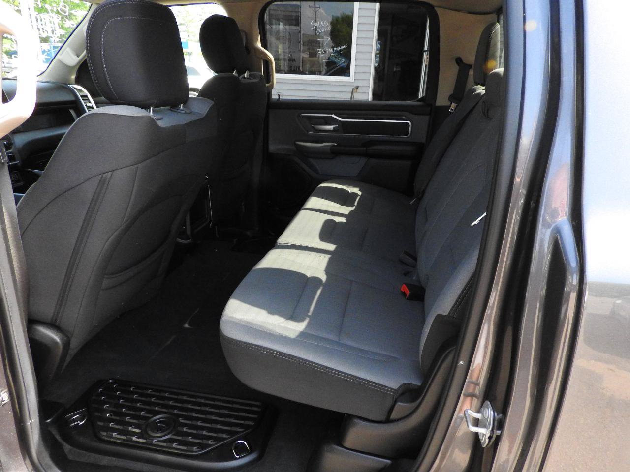 Used 2019 RAM 1500 Big Horn AWD/4WD image 8
