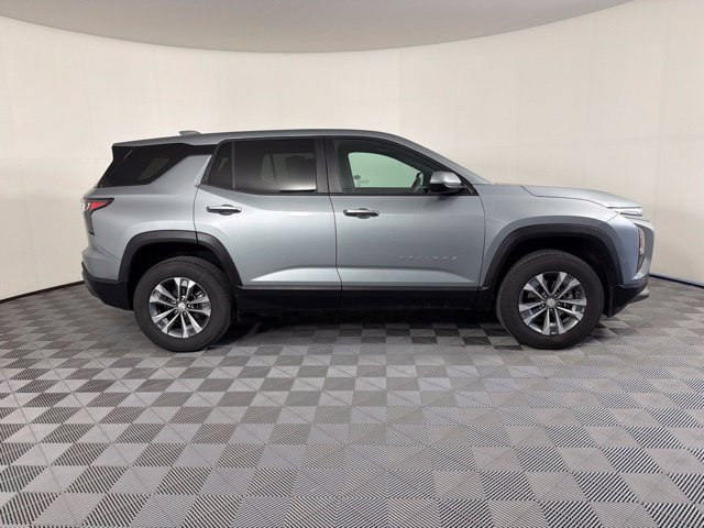 Used 2026 Chevrolet Equinox LT FWD image 5
