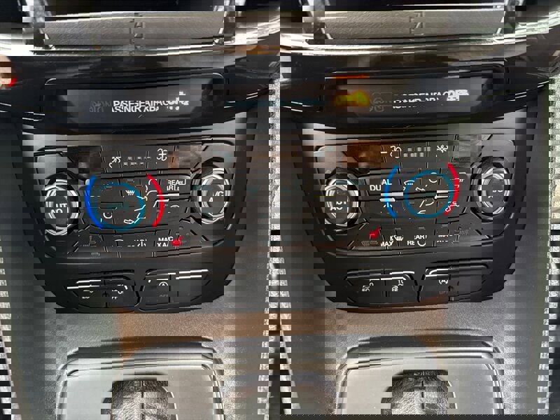 Used 2022 Ford Transit Connect Titanium w/ Trailer Tow Package image 19