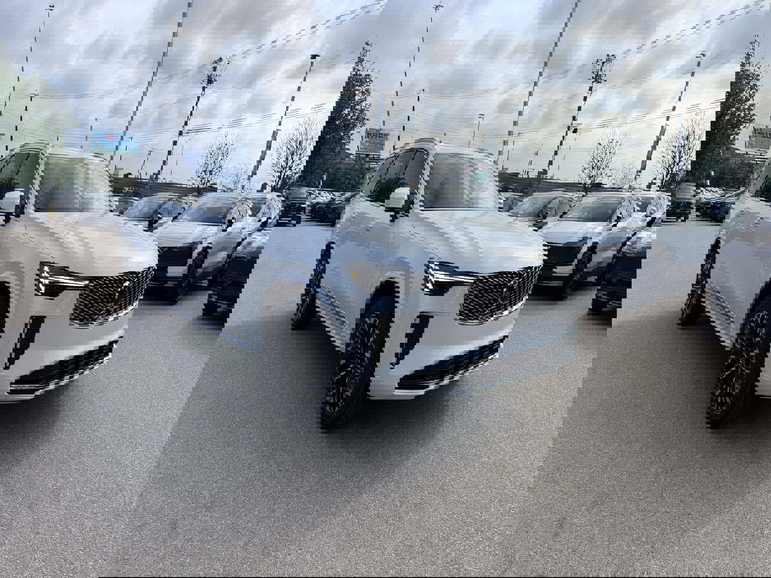 New 2026 Volvo XC90 B5 Core image 7