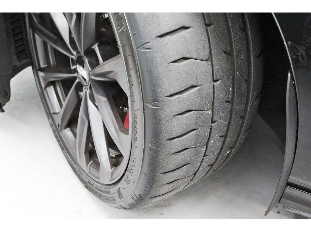 Used 2023 Cadillac CT4 V Blackwing w/ Driver Assist Package RWD image 33