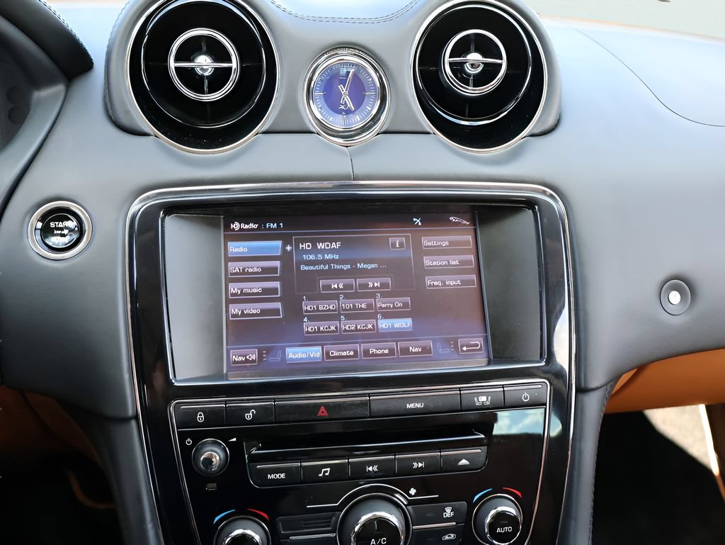 Used 2011 Jaguar XJ L RWD image 22