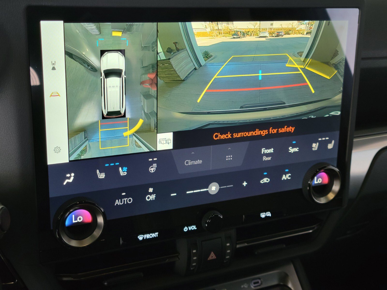 Used 2024 Lexus GX 550 w/ Accessory Package (31) image 23