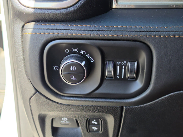 Used 2020 RAM 1500 Limited AWD/4WD image 39