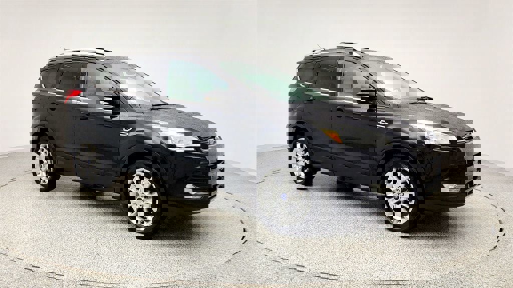 Used 2016 Ford Escape Titanium image 3