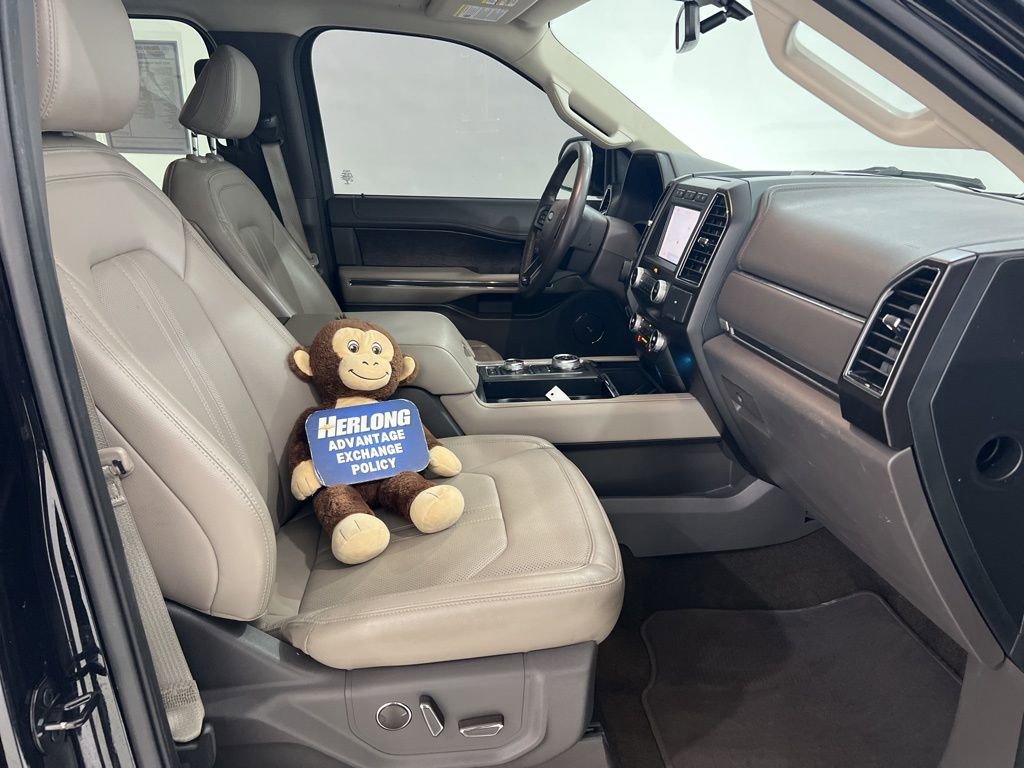 Used 2021 Ford Expedition Limited image 29