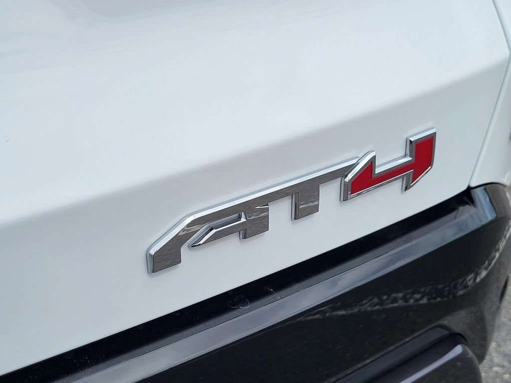 New 2026 GMC Terrain AT4 image 9