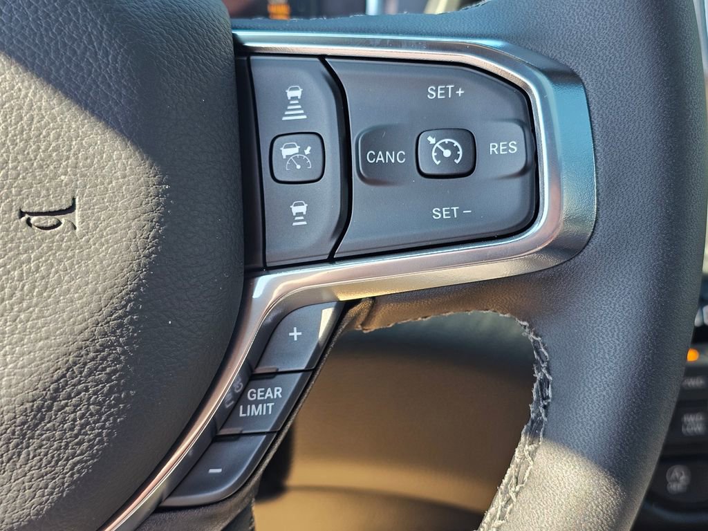 New 2026 RAM 1500 Laramie AWD/4WD image 25