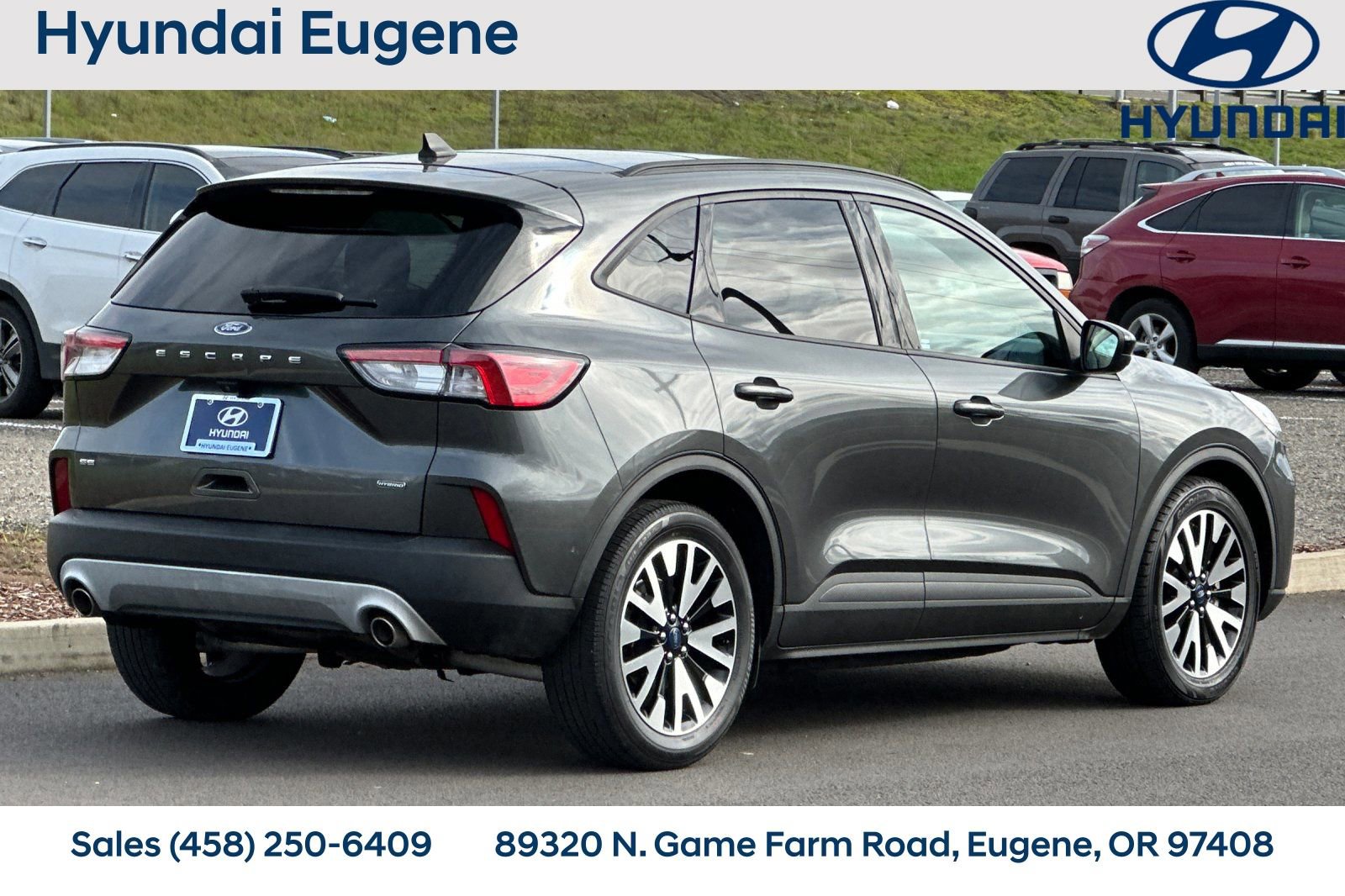 Used 2020 Ford Escape SE Sport image 3