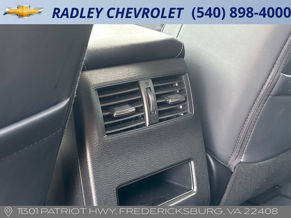 Used 2025 Mitsubishi Outlander SE AWD/4WD image 13