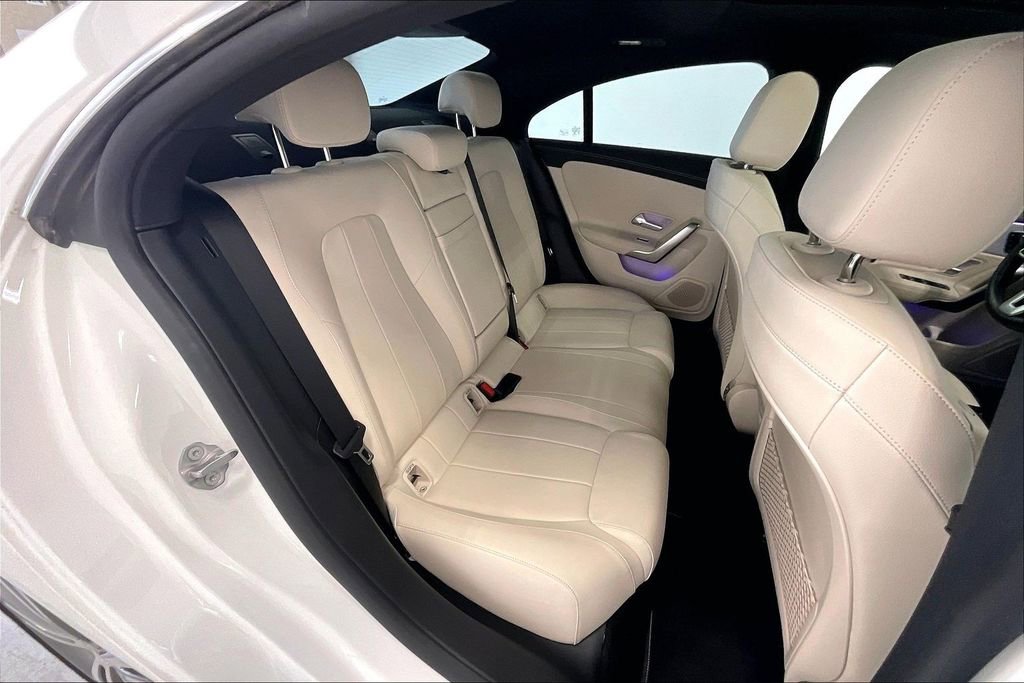 Used 2021 Mercedes-Benz CLA 250 image 19