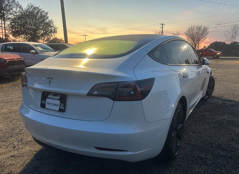 Used 2023 Tesla Model 3 Standard Range image 5