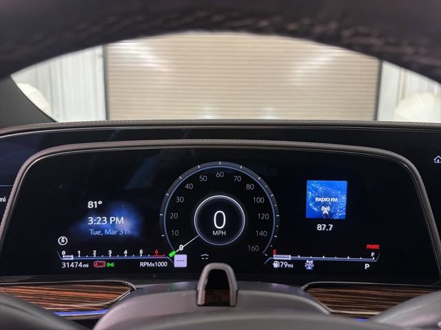 Used 2024 Cadillac Escalade ESV Premium Luxury w/ Performance Package AWD/4WD image 34
