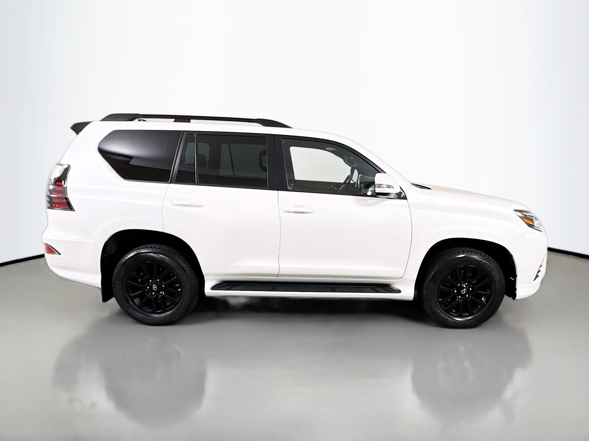 Certified 2023 Lexus GX 460 w/ Black Line Special Edition AWD/4WD image 8