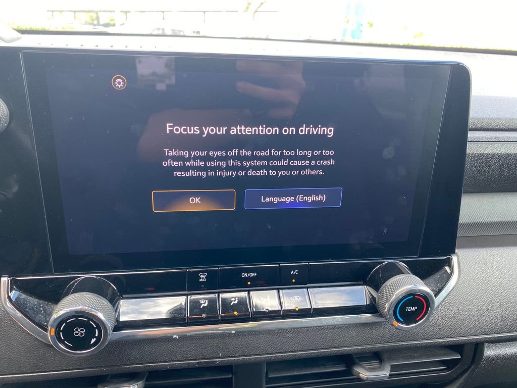 Used 2024 Chevrolet Colorado W/T image 33