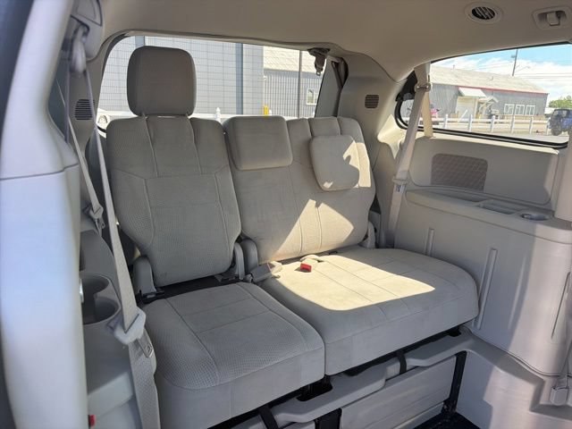 Used 2013 Dodge Grand Caravan SXT FWD image 15