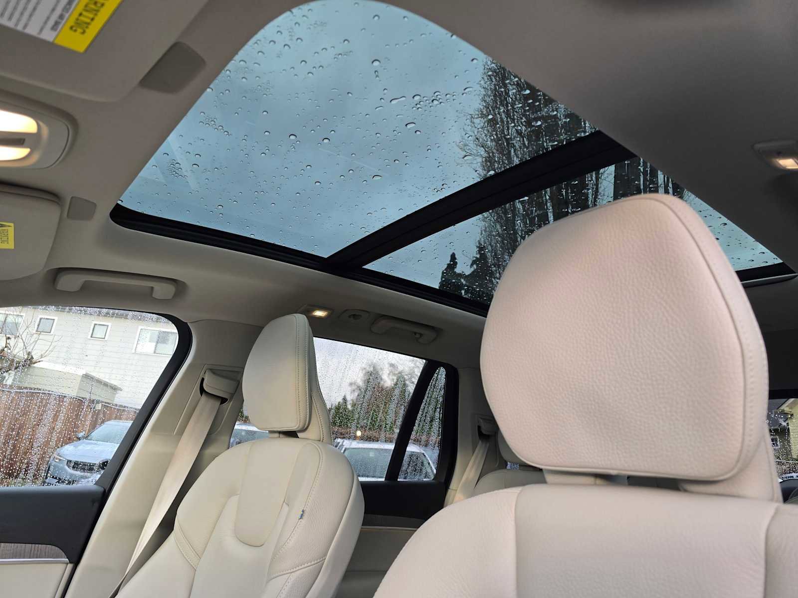 Certified 2023 Volvo XC90 T8 Plus w/ Protection Package Premier image 20