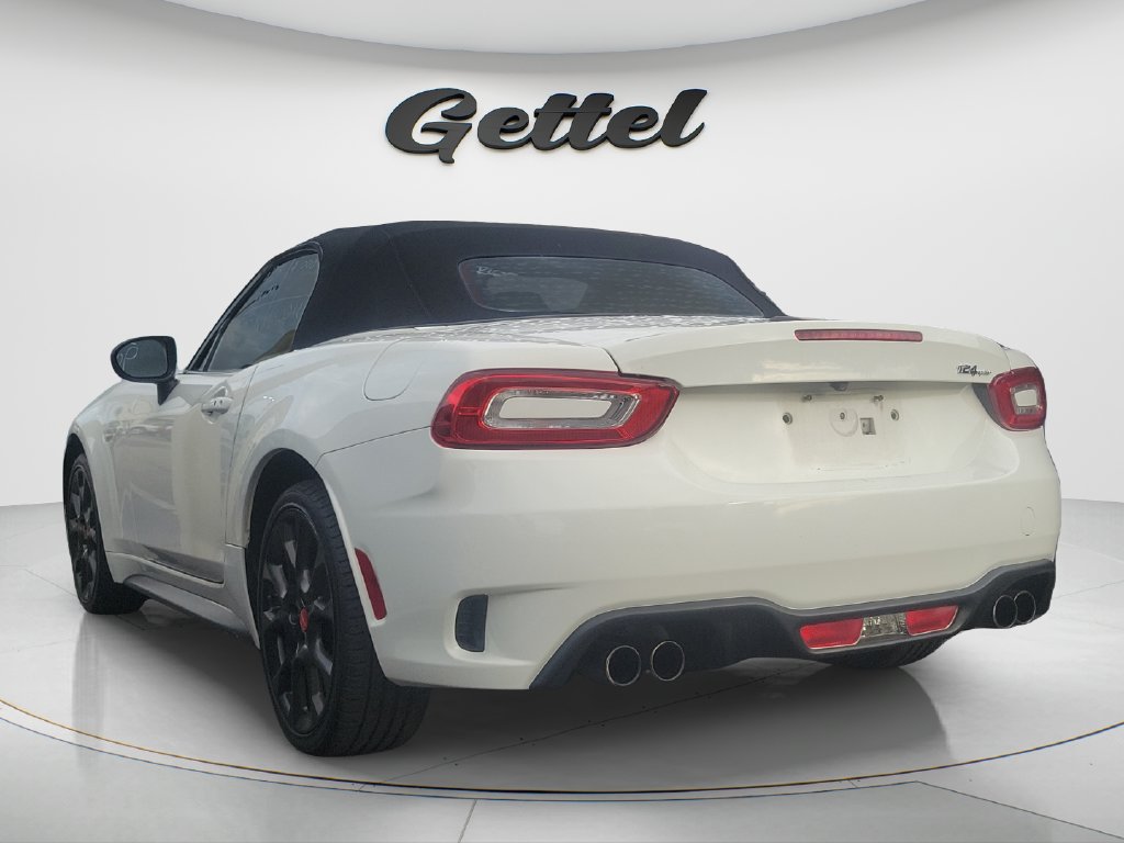 Used 2017 FIAT 124 Spider Abarth RWD image 9