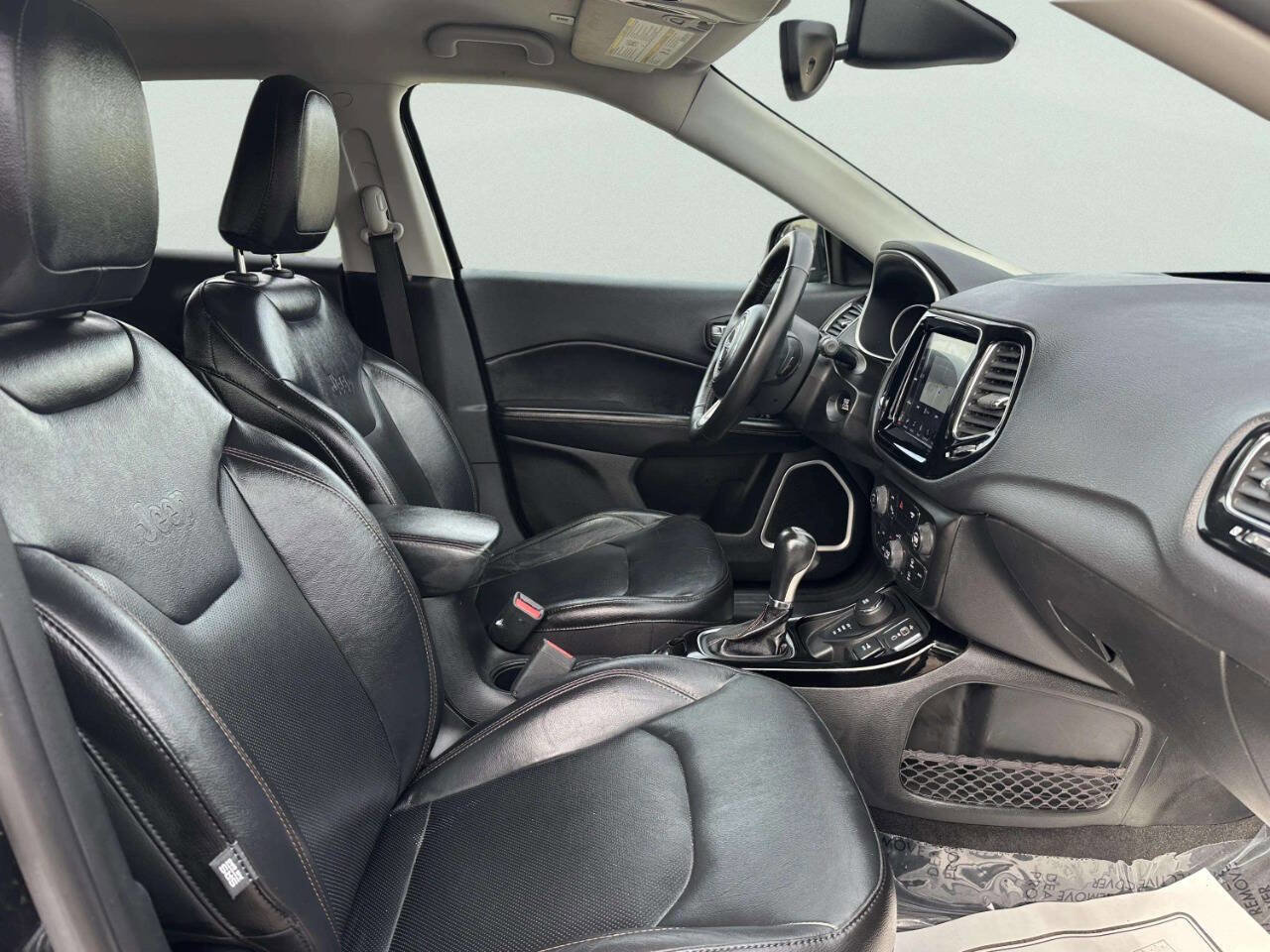 Used 2018 Jeep Compass Limited w/ Navigation Group image 21