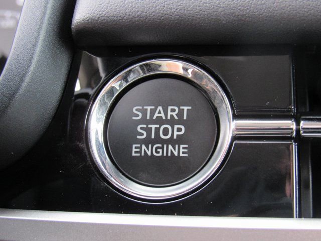 New 2026 Mitsubishi Outlander ES image 17