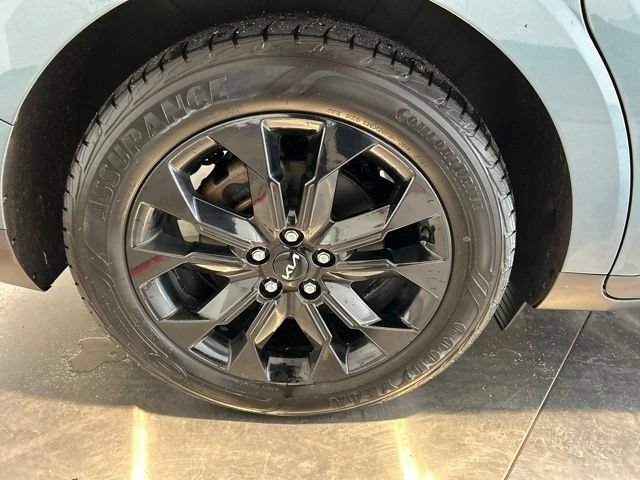 Used 2024 Kia Carnival SX FWD image 19
