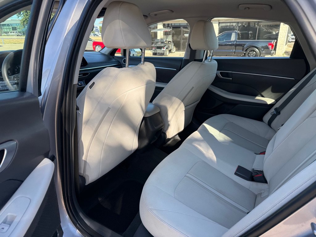 Used 2023 Hyundai Sonata SEL FWD image 12