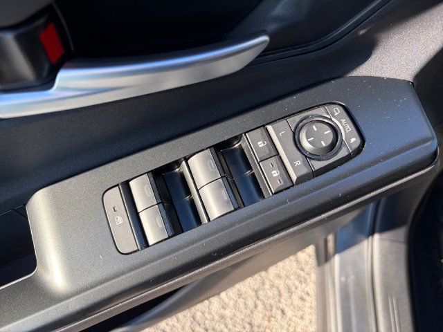 Certified 2026 Subaru Solterra AWD/4WD image 29