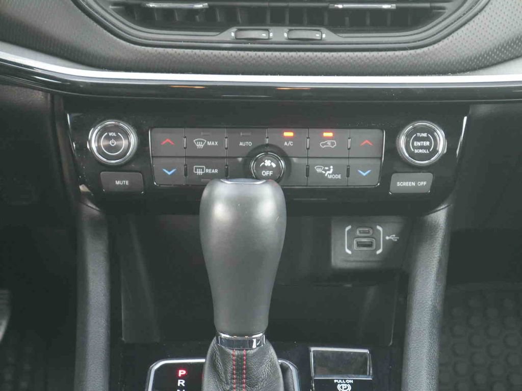 Certified 2024 Jeep Compass Trailhawk AWD/4WD image 8
