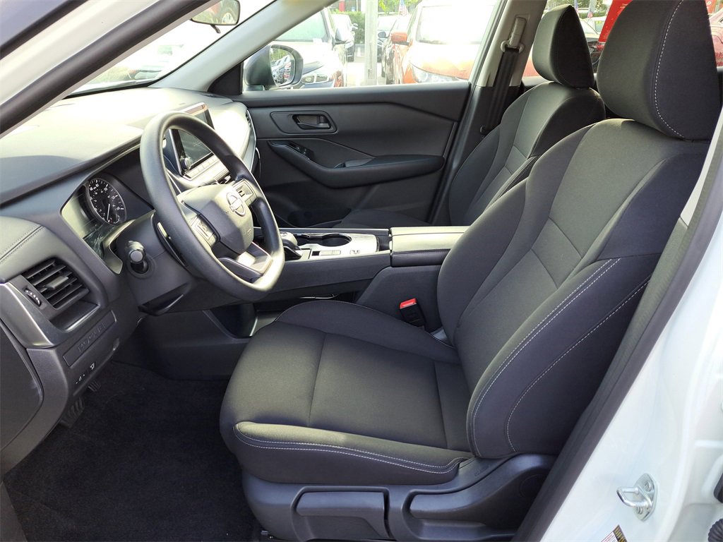 Certified 2025 Nissan Rogue S image 13