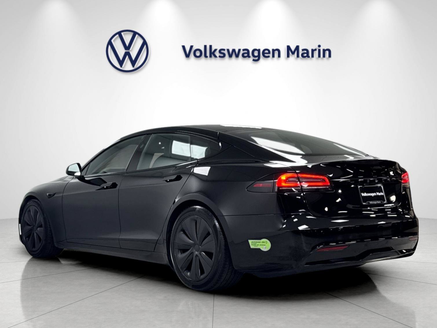 Used 2023 Tesla Model S Standard Range AWD/4WD image 3