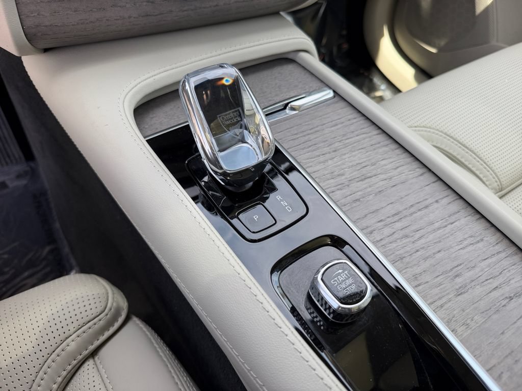 Certified 2024 Volvo XC90 B6 Ultimate AWD/4WD image 25