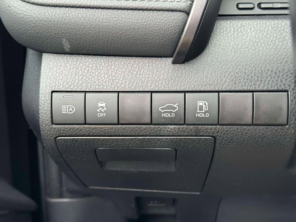 Used 2023 Toyota Camry XSE FWD image 21