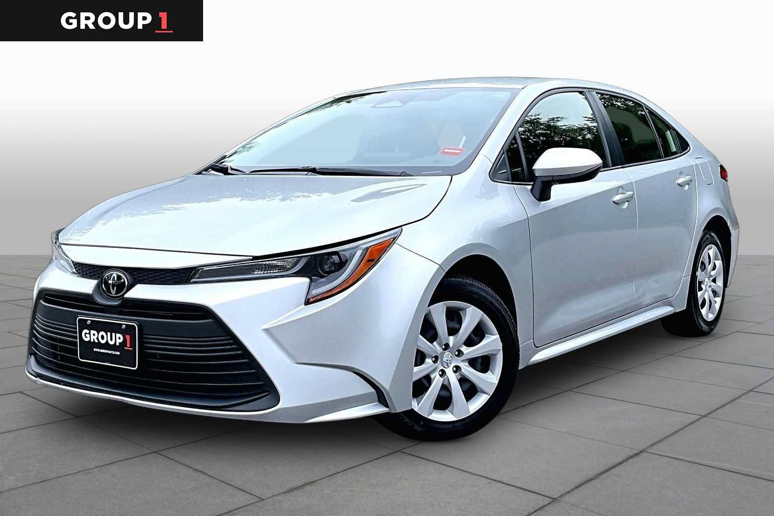 Certified 2024 Toyota Corolla LE FWD image 1