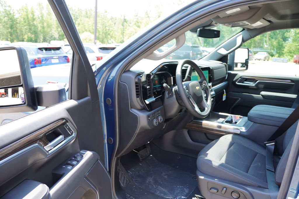 New 2026 Chevrolet Silverado 2500 LT w/ All Star Edition AWD/4WD image 10