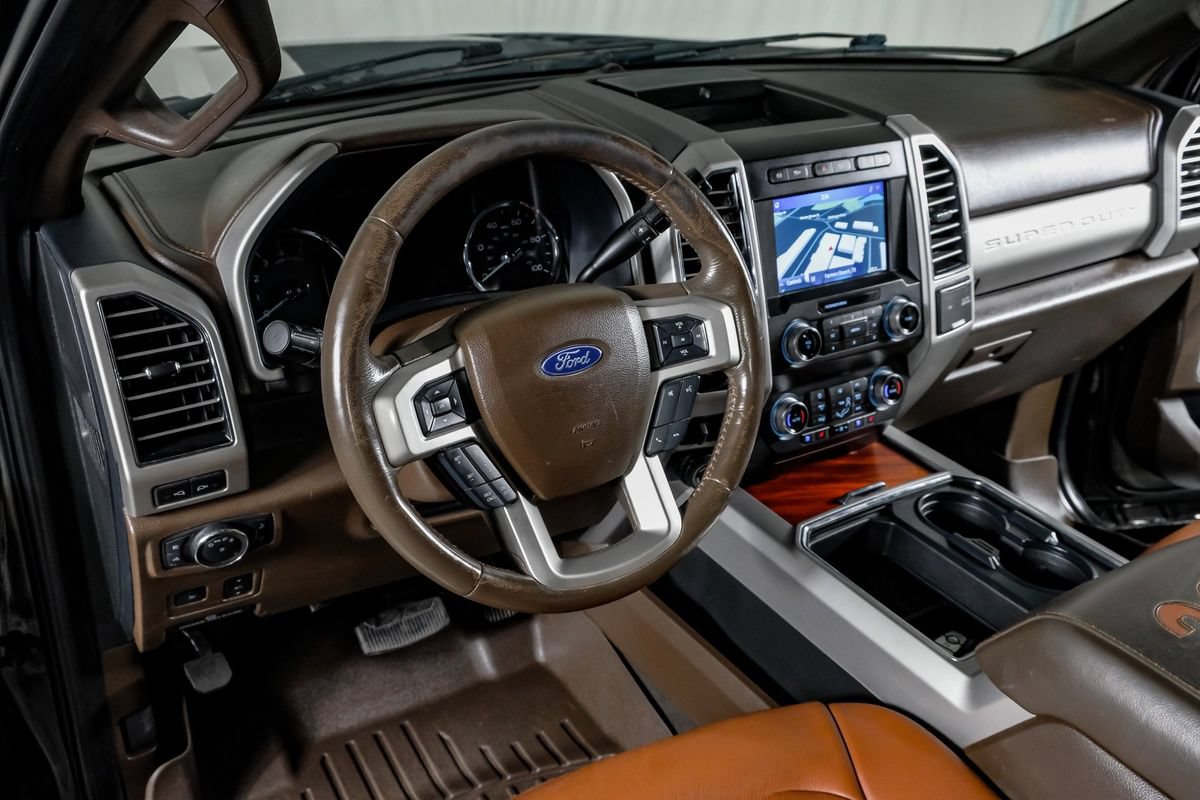 Used 2020 Ford F250 King Ranch w/ King Ranch Ultimate Package AWD/4WD image 15