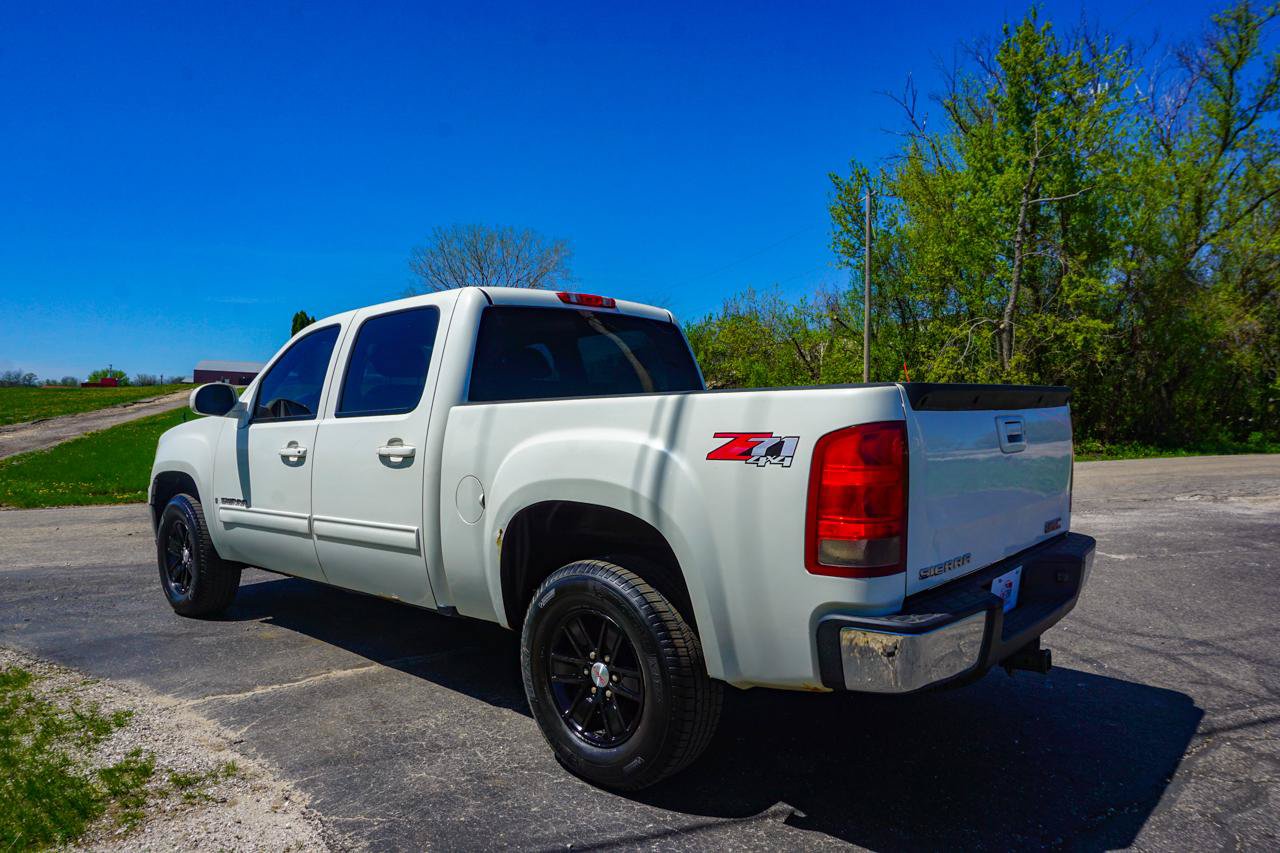 Used 2008 GMC Sierra 1500 SLE w/ Power Pack Plus AWD/4WD image 5