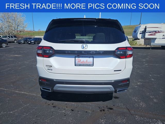 Certified 2024 Honda Pilot Touring image 4