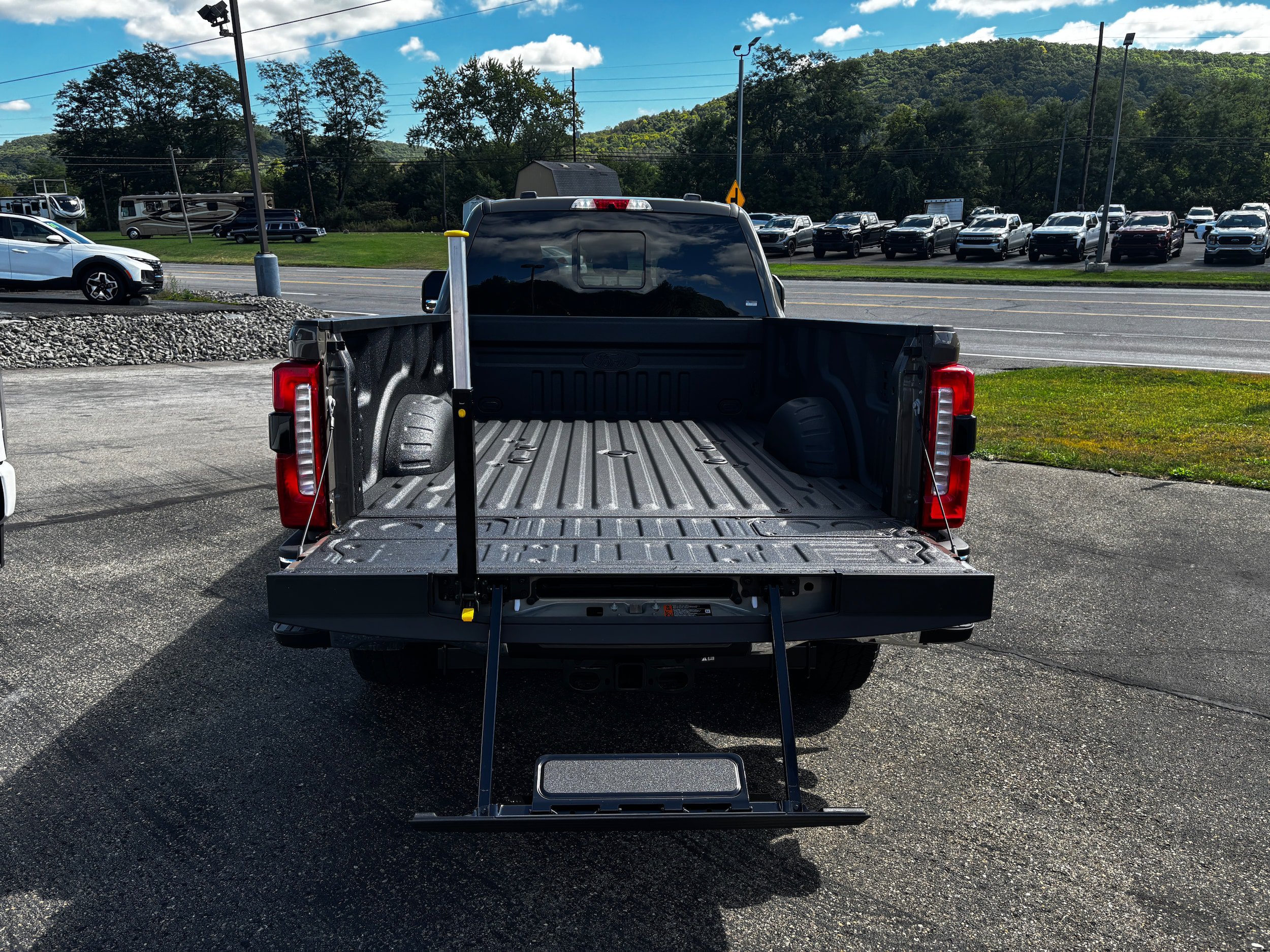 New 2026 Ford F250 Lariat w/ Lariat Premium Package AWD/4WD image 7
