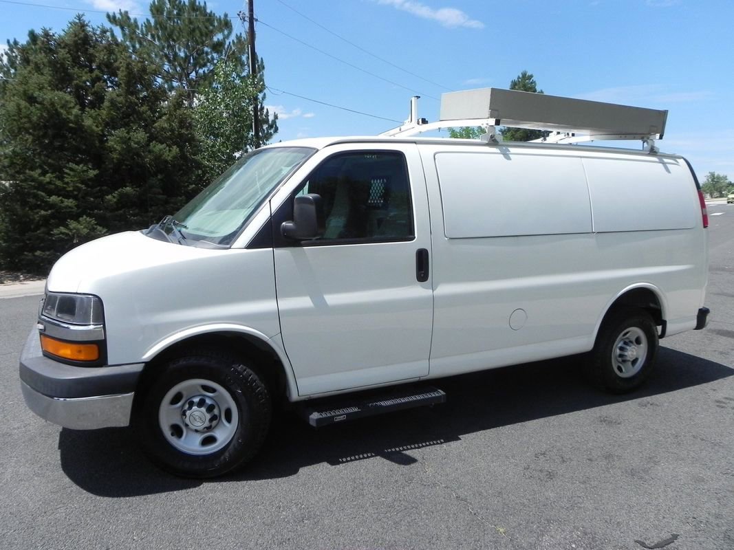 Used 2016 Chevrolet Express 3500 image 6